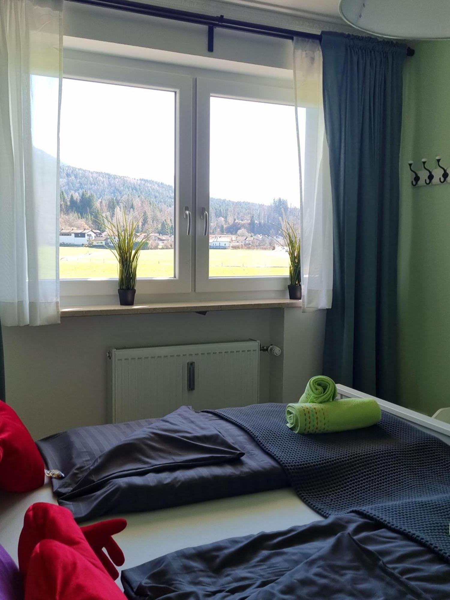 Ferienwohnungen Am Alpenrand Siegsdorf Bagian luar foto